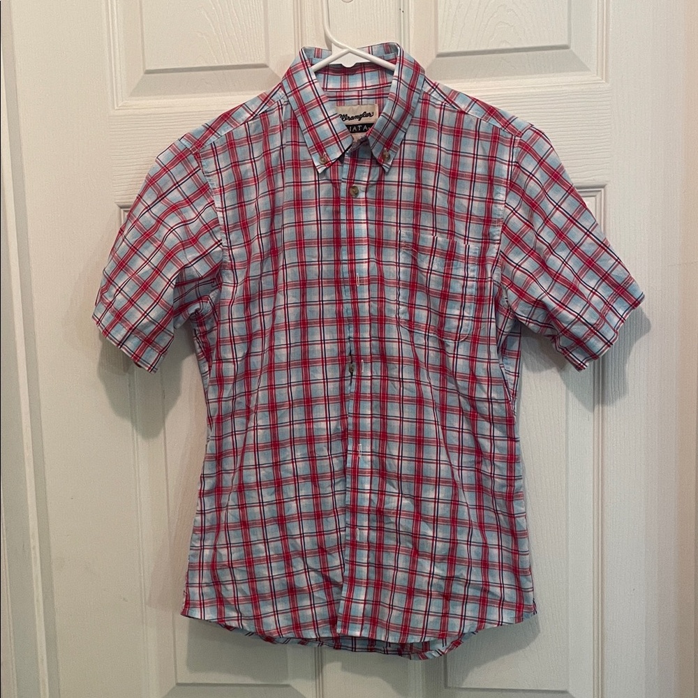 Wrangler boys large Red and White Checkered Casual Shirt